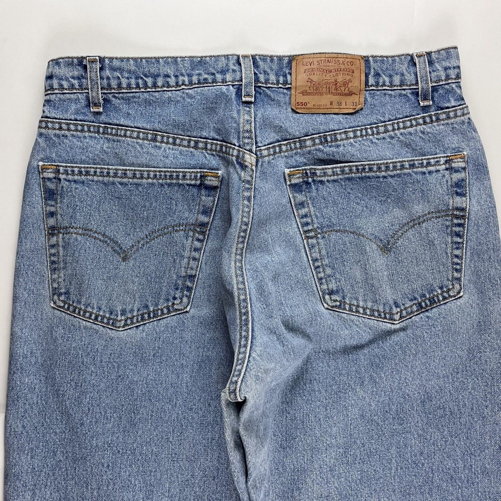 Vintage‎ Levi's 550 Men's Jeans Medium Wash USA Made Measures 36x31 *Read